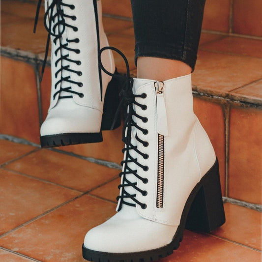 City of the moon WHITE LACE UP CHUNKY HEELED ANKL